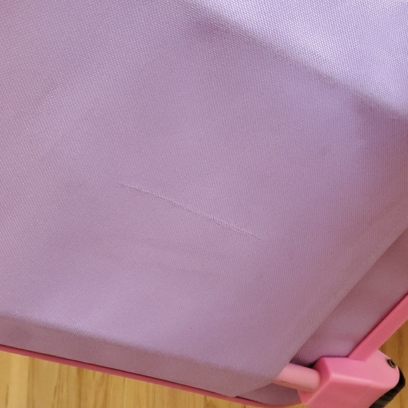 Hello Kitty Luggage - Picture 8 of 13